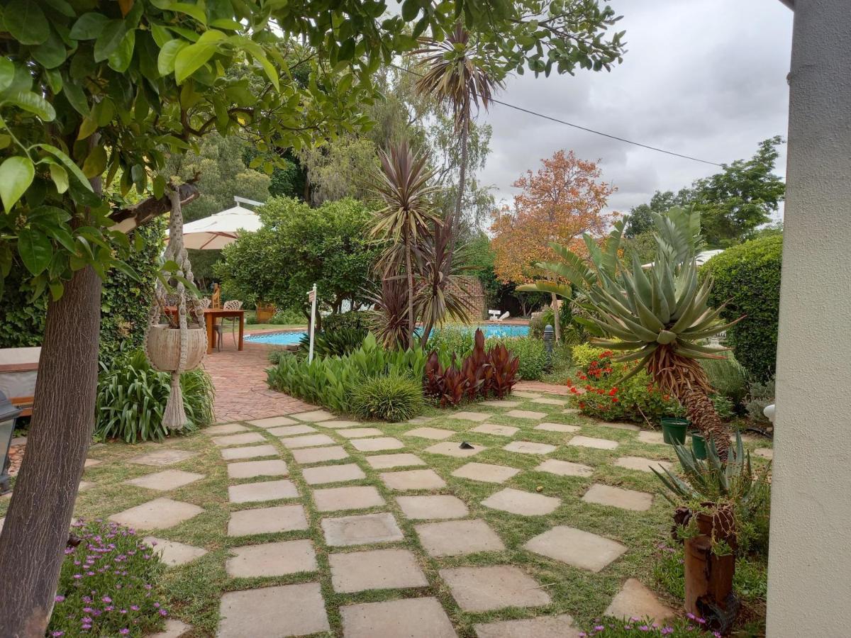 La Pension Guest House Oudtshoorn Kültér fotó