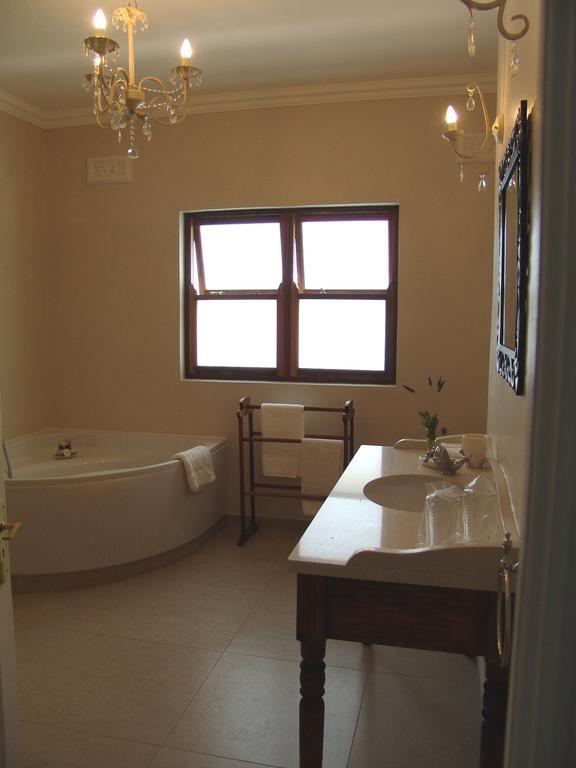 La Pension Guest House Oudtshoorn Szoba fotó